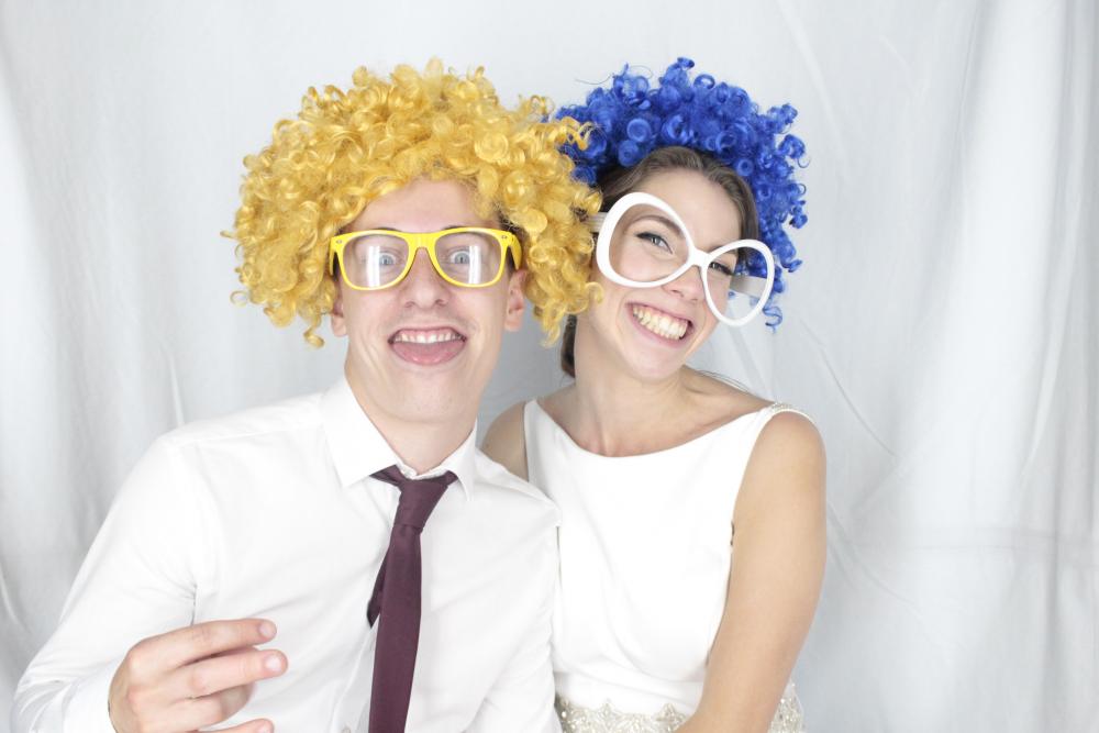 Mr & Mrs Guillen | View more photos from the event at gallery.myphotoboothexperience.co.uk/u/MyPhotoBoothExperienceLtd/Mr-Mrs-Guillen